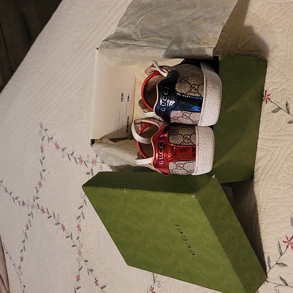 Gucci shoes.. - Picture 6 of 7